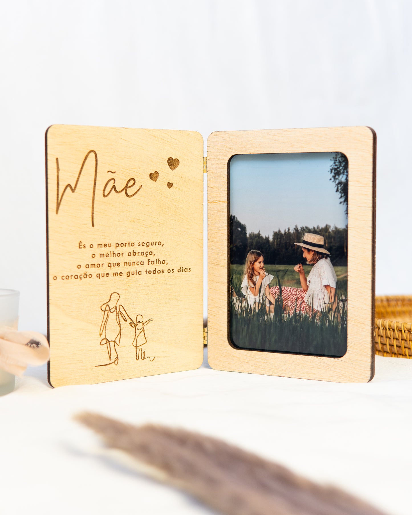 Moldura livro - Dia da Mãe