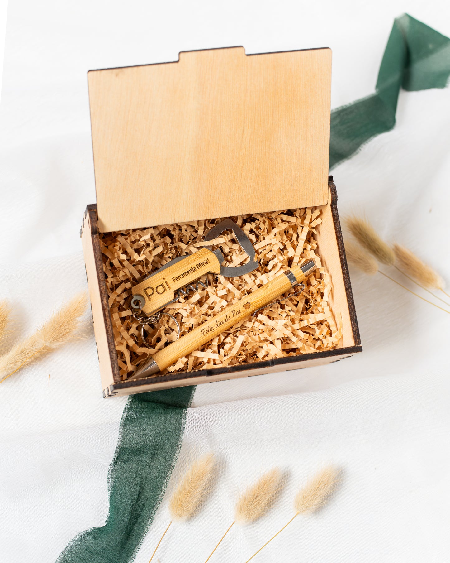 Conjunto de Caixa com Porta-chaves 3 em 1 e Caneta