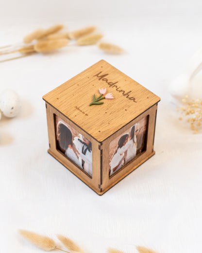Cubo com fotografias