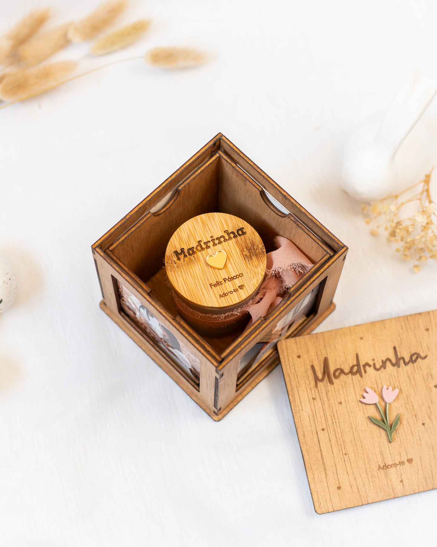 Cubo com fotografias