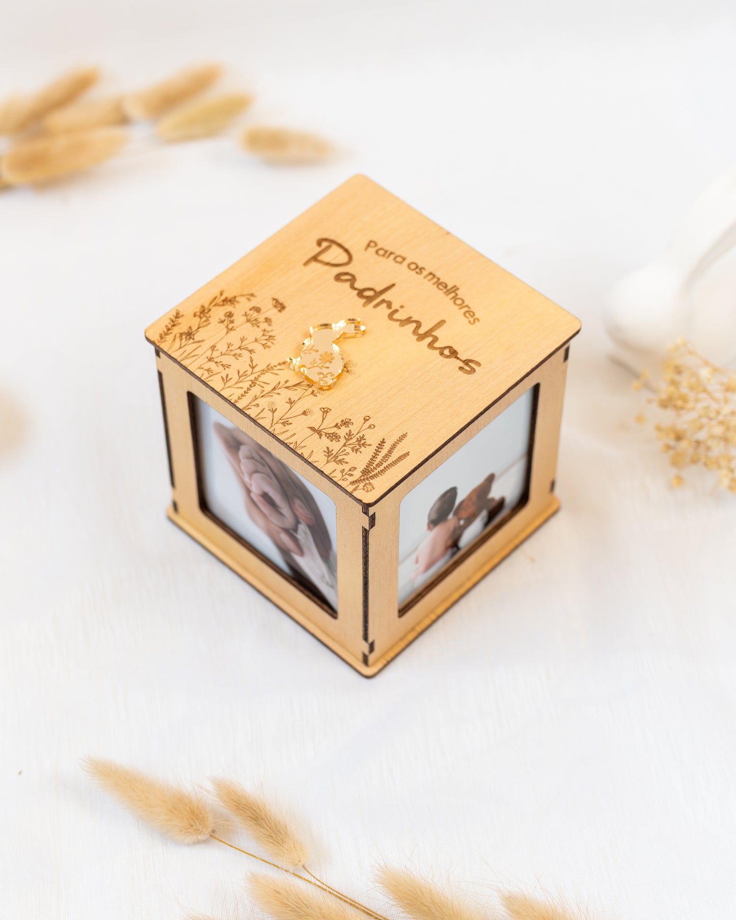 Cubo com fotografias